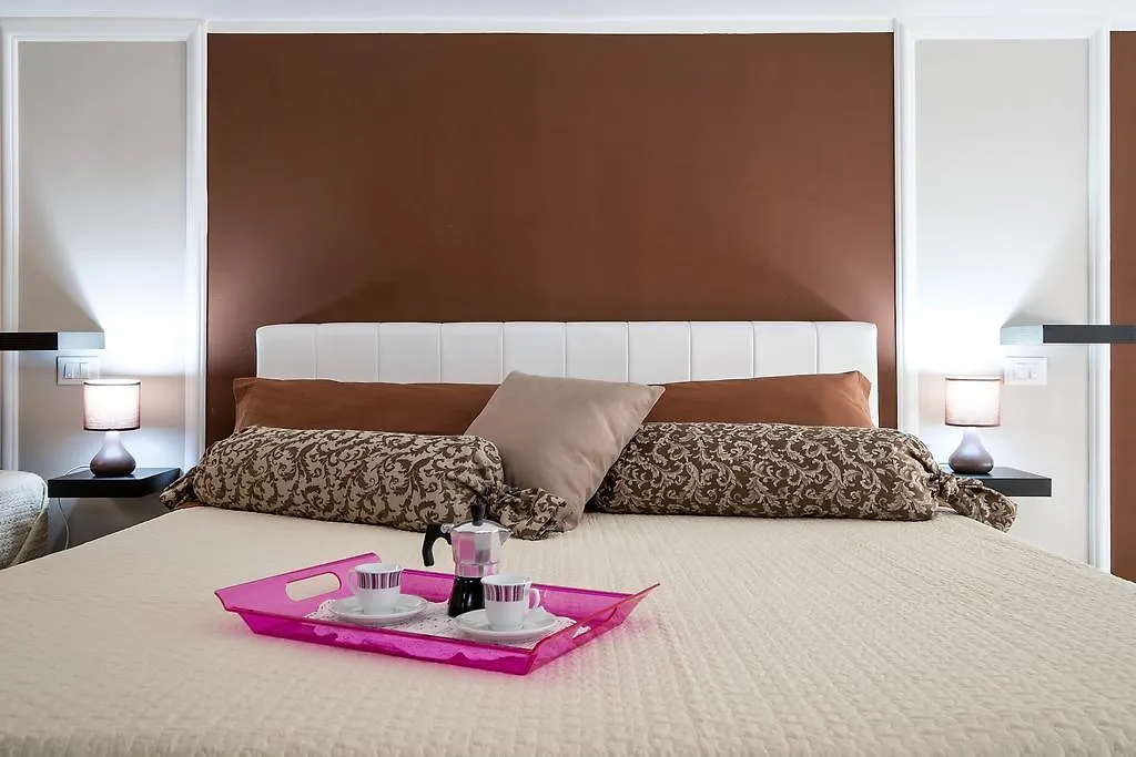 Quattro Canti Apartments Palermo 0*,  Italy